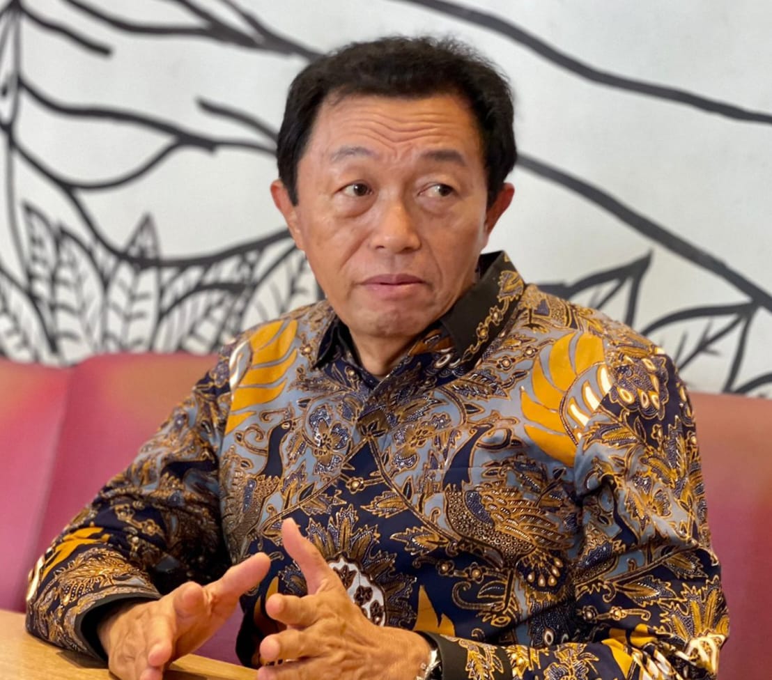Praktisi Hukum Dr. Hendra Karianga